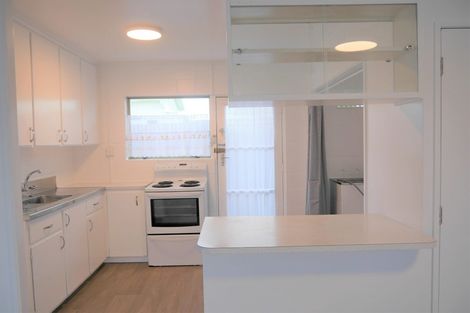Photo of property in 2/78 Panorama Road, Mount Wellington, Auckland, 1060