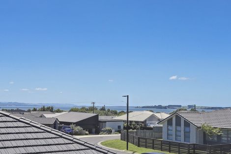 Photo of property in 75 Bert Wall Drive, Omokoroa, 3114