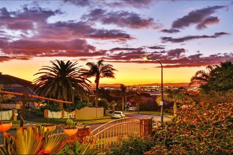 Photo of property in 5 Silkwood Grove, Totara Heights, Auckland, 2105