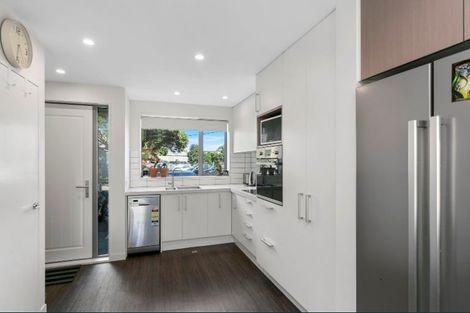 Photo of property in 3/2 Stone Street, Miramar, Wellington, 6022