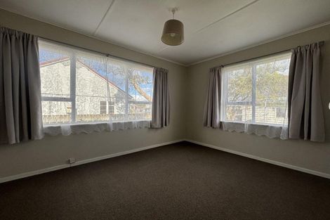 Photo of property in 40 Wrantage Street, Westown, New Plymouth, 4310