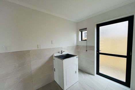 Photo of property in 15 Aronia Way, Goodwood Heights, Auckland, 2105