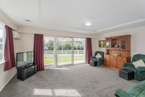 Photo of property in 14 Cook Drive, Whitianga, 3510