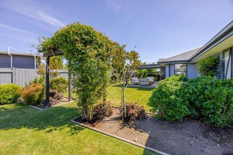 Photo of property in 20 Dee Street, Otane, 4202