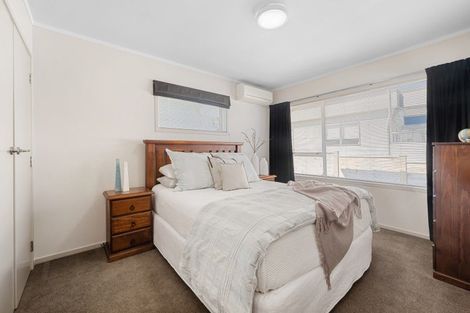 Photo of property in 32b Takutai Avenue, Bucklands Beach, Auckland, 2012