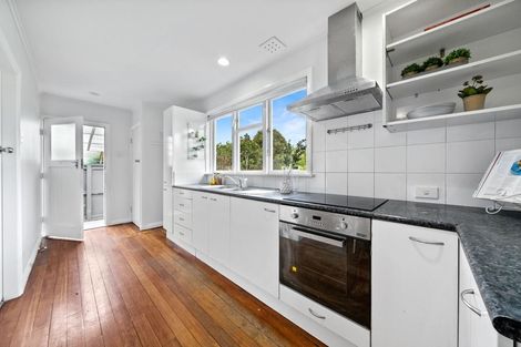 Photo of property in 12 Karaka Grove, Raumati Beach, Paraparaumu, 5032