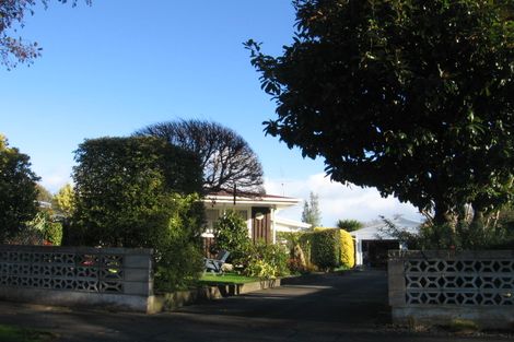 Photo of property in 32 Apollo Parade, Milson, Palmerston North, 4414