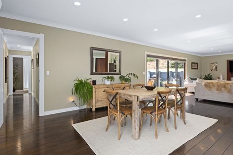 Photo of property in 18 Lakeview Terrace, Taradale, Napier, 4112