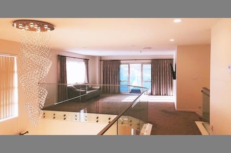 Photo of property in 6 Lancia Way, Oteha, Auckland, 0632