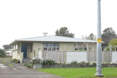 Photo of property in 207 South Road, Spotswood, New Plymouth, 4310