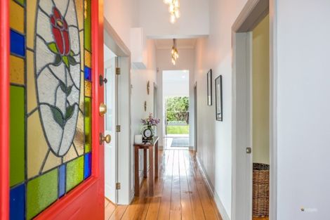 Photo of property in 156 Kings Crescent, Hutt Central, Lower Hutt, 5010