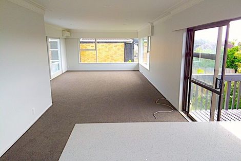 Photo of property in 9 Seaview Road, Castor Bay, Auckland, 0620