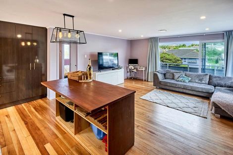 Photo of property in 118 Dimock Street, Titahi Bay, Porirua, 5022