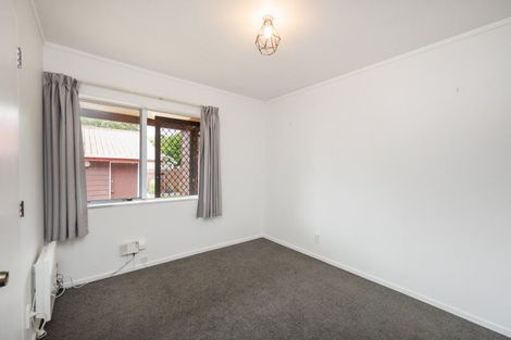 Photo of property in 21 Dalfield Place, Highbury, Palmerston North, 4412