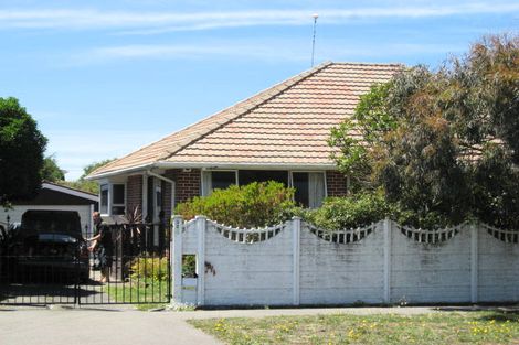 Photo of property in 327 Pine Avenue, South New Brighton, Christchurch, 8062