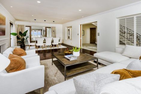 Photo of property in 3a Holiday Road, Milford, Auckland, 0620