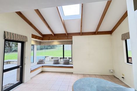 Photo of property in 30 Royal View Road, Te Atatu South, Auckland, 0610