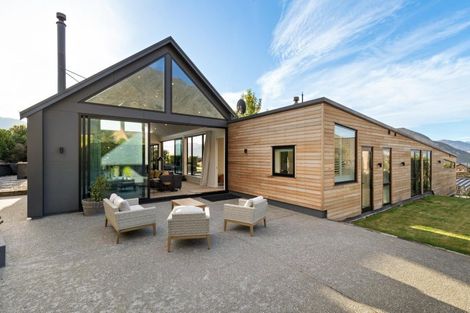 Photo of property in 8 Big Valley Drive, Jacks Point, Queenstown, 9371