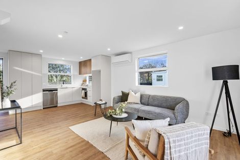 Photo of property in 2/124 Lonsdale Street, New Brighton, Christchurch, 8083
