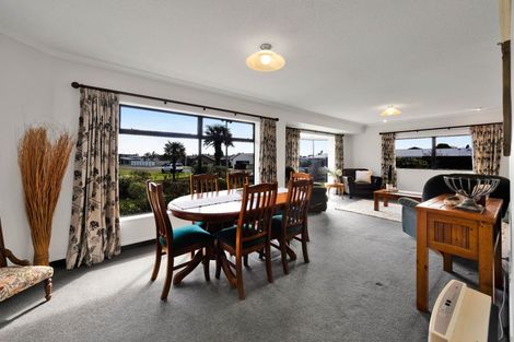 Photo of property in 1 Ludlow Place, Bell Block, New Plymouth, 4312