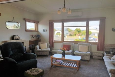 Photo of property in 21 Alma Street, Dannevirke, 4930