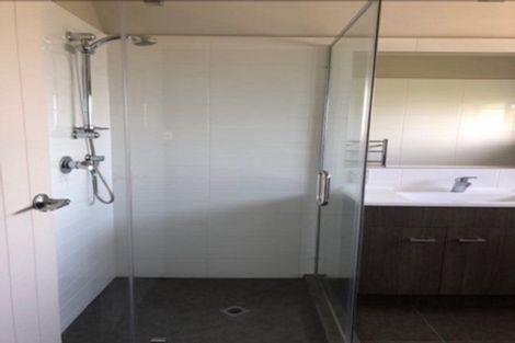 Photo of property in The Rise, 20 Hatfield Place, Albany Heights, Auckland, 0632