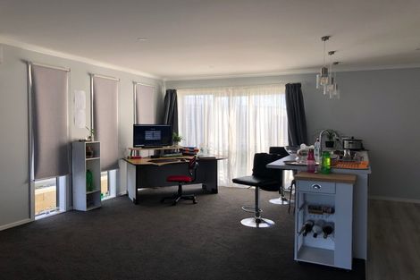 Photo of property in 3 Taiko Place, Kenepuru, Porirua, 5022