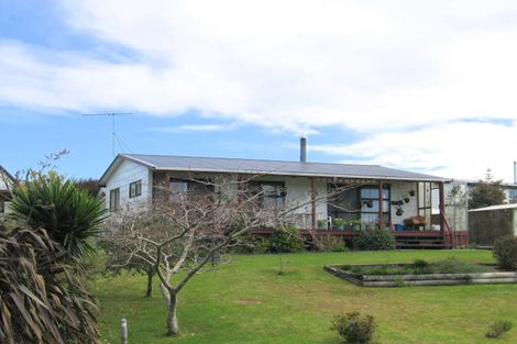 Photo of property in 25 Kauri Crescent, Snells Beach, 0920