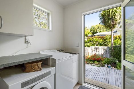 Photo of property in 38 Saddleback Rise, Murrays Bay, Auckland, 0630