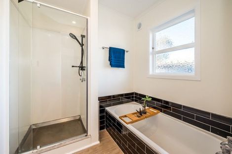 Photo of property in 3 Dennis Grove, Paraparaumu Beach, Paraparaumu, 5032