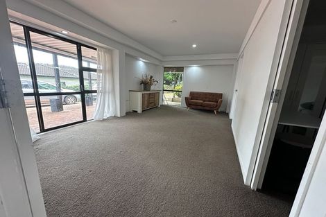 Photo of property in 27a Downing Street, Glenfield, Auckland, 0629