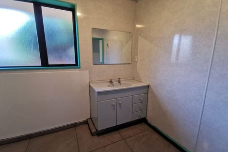 Photo of property in 64 Acacia Avenue, Upper Riccarton, Christchurch, 8041