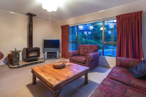 Photo of property in 2 Saint Aidans Way, Tawa, Wellington, 5028
