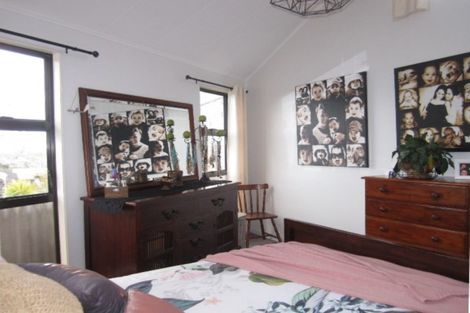 Photo of property in 21b Huia Street, Waikanae, 5036