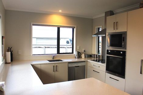 Photo of property in 8a Montague Grove, Stratford, 4332