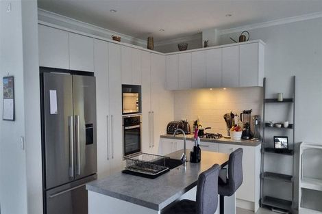 Photo of property in 49 Eugenia Rise, Totara Heights, Auckland, 2105