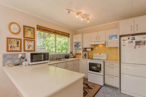 Photo of property in 117 Konini Road, Titirangi, Auckland, 0604