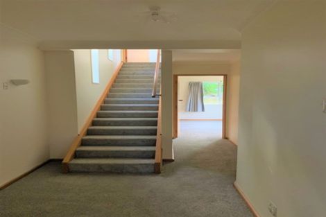 Photo of property in 17 Pioneer Crescent, Helensburgh, Dunedin, 9010