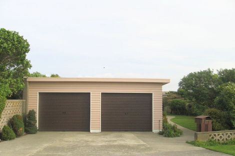 Photo of property in 5 Walker Avenue, Paremata, Porirua, 5026