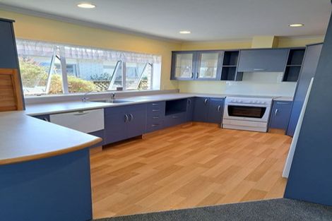 Photo of property in 148 Tukapa Street, Westown, New Plymouth, 4310