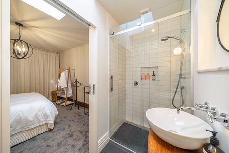 Photo of property in 33 Wairere Road, Belmont, Lower Hutt, 5010