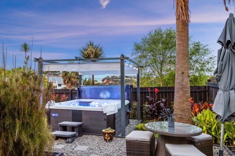 Photo of property in 5b Kauri Road, Stanmore Bay, Whangaparaoa, 0932