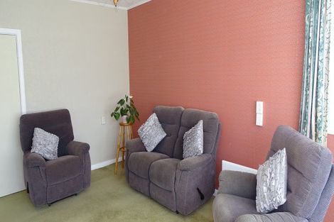 Photo of property in 78 Queen Street West, Levin, 5510
