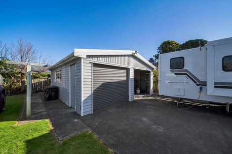 Photo of property in 21 Maire Street, Hawera, 4610