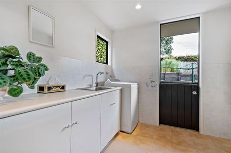 Photo of property in 7 Eynsham Court, Dannemora, Auckland, 2016