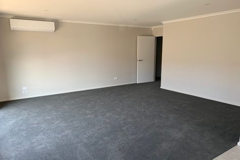 Photo of property in 8 Dida Park Drive, Kumeu, 0810