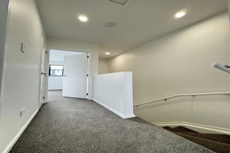 Photo of property in 250b Great North Road, Henderson, Auckland, 0612