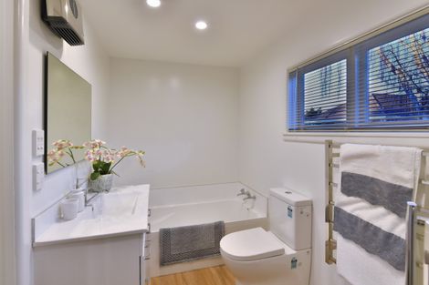 Photo of property in 70 Barrington Street, Somerfield, Christchurch, 8024