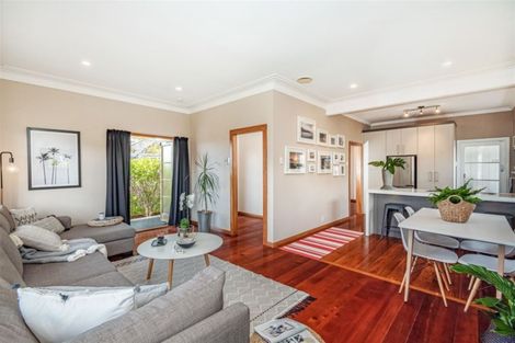 Photo of property in 3 Coronation Street, Belmont, Auckland, 0622