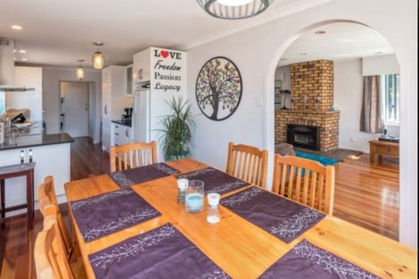 Photo of property in 5 Larsen Road, Panmure, Auckland, 1072